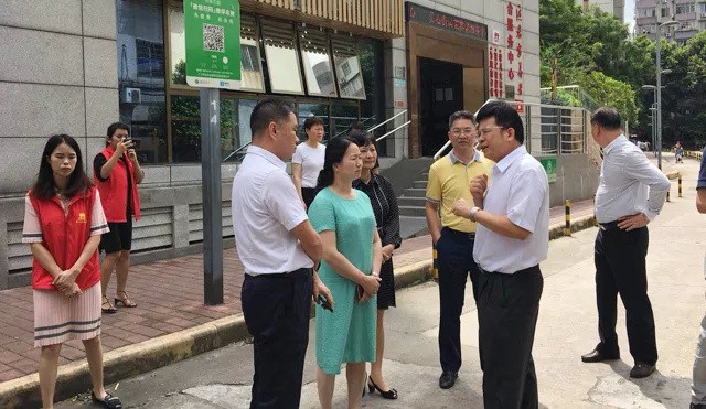 贯彻落实养生结合理念， 黄石社区居家养老中心获广州市民政局局长肯